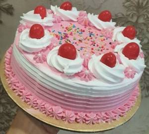 Strawberry cake 500gm