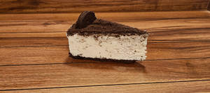 Oreo Cheesecake Slice