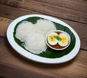 Idiyappam (3 Pcs) with Egg Roast