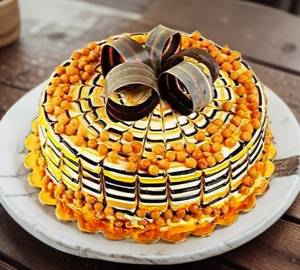 Crunchy butterscotch cake