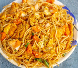 Egg Schezwan Noodles