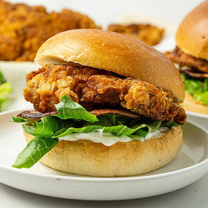 Crispy Fried Chicken Burger