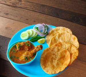 Poori And  Chicken Curry