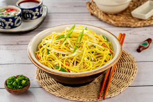 Veg Hakka Style Noodles