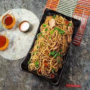 Corner Café Special Chicken Chowmein