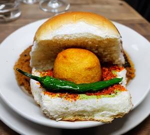 Onion capsicum cheese pizza [8 inches]