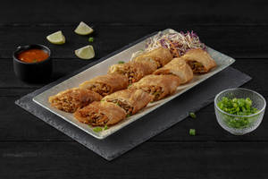 Veg Spring Roll [8 Pieces]