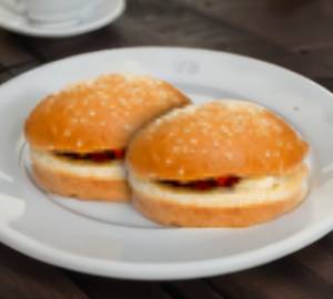 Cheesy chicken burger