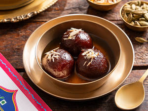 Kala Gulab Jamun (3pcs)