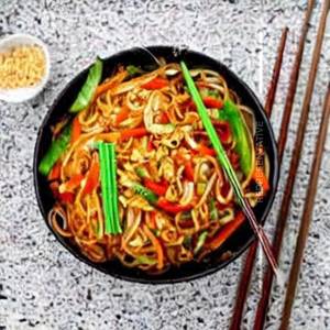 Pad thai vegetable noodles
