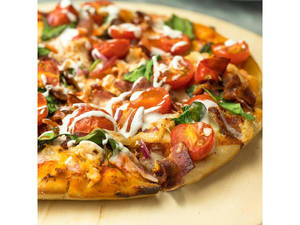 Cheesy Chicken Pizza