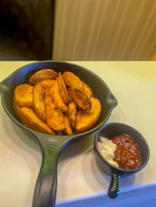 Potato Wedges (6 Pcs)