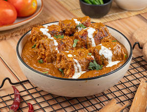 Aloo Tandoori Butter Masala