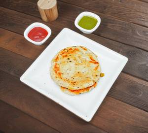 Aloo Bharwan Kulcha