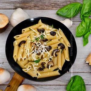 Mushroom pasta white