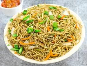 Egg Hakka Noodles 