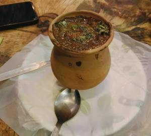 Tibetan Handi Momo (6 Pieces)