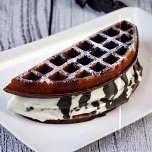 Cookies & Cream Waffle