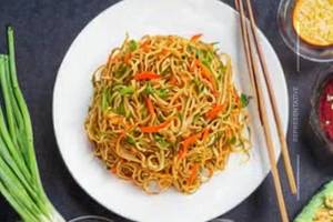 Schezwan Veg Noodles