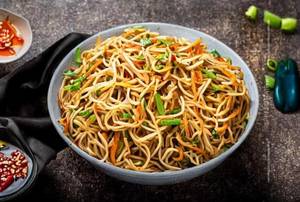 Hakka Noodles Chicken 