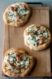 7" Paneer with Onion Mini Pizza