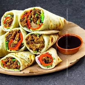 Labanese Shawarma Roll