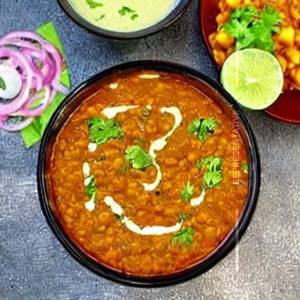 Dum Daal Makhanwala