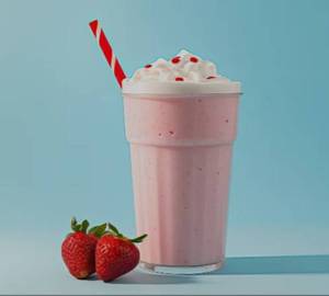 Strawberry jigarthanda