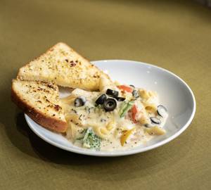 Veggie White Sauce Pasta