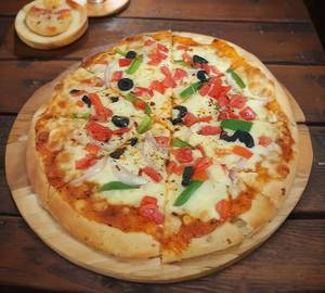 Mix Veg Pizza 9"