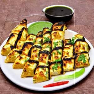 Paneer Stuffed Nan