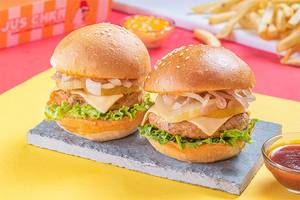 Spicy Grilled Chicken Cocktail Burger