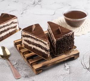 Hot Fudge Pastry