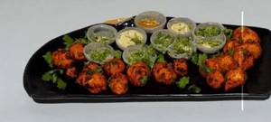 Paneer Tikka Dry Tandoori Fried Momos