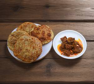 Chicken kochuri [ 4 pieces ] with aloo dum[4 pieces]