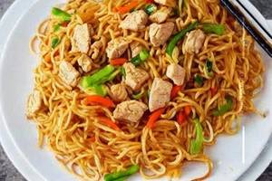 Chicken schezwan noodles             