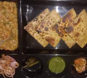 Sattu paratha combo