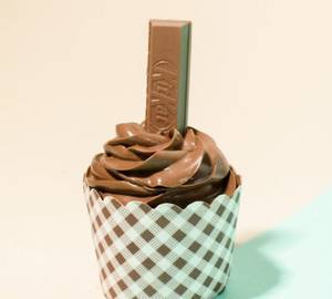 KitKat chocolate cupcake  Pack Of 2