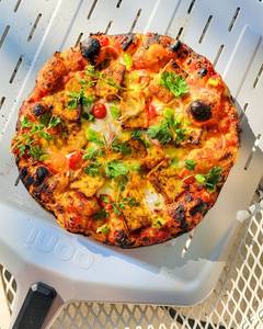Tandoori Paneer Tikka Pizza