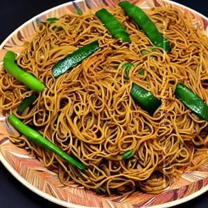 Stir Fried  Noodles Chicken 