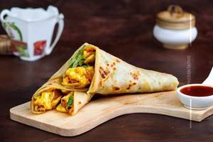Cheese Egg Roll