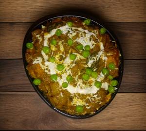 Mattar paneer