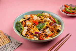 Chilli Basil Noodles Chicken