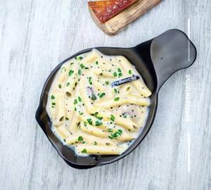 White Sauce Pasta
