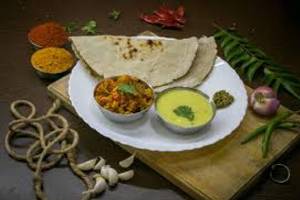 Pithal Bhakari With Zunaka Bhakari