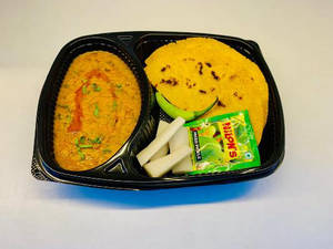 Moong Dal With 1 Makki Roti