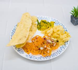 Desi Ghee Jalebi 250G + Fafda 250G + Papdi 200G [ Combo ] [700Gm]