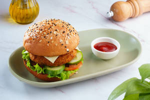 Crispy Chicken Burger - Krust Signature [250 Gms]