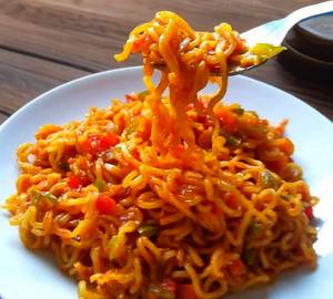 Spicy masala maggi [1 plate]