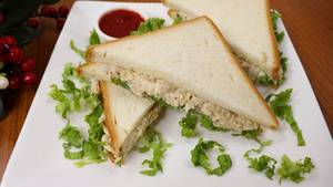 Egg & Chicken Sandwich
